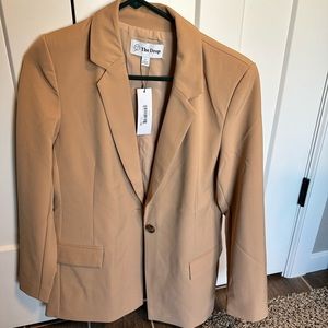The drop blazer from Amazon.  New with tags.
